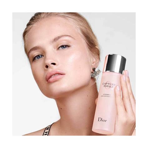 dior capture total lotion|Dior facial cleansing lotion.